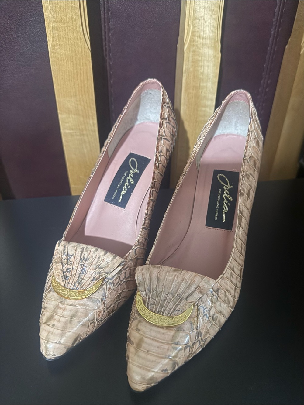 Vintage Julia Genuine Snakeskin Pointed Toe Heels Pumps Beige/Pink Size 7